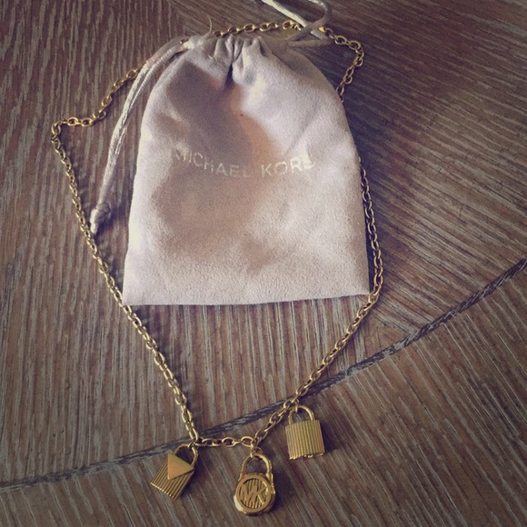 Michael Kors Hamilton Women's Gold Necklace - Picture 1 of 1